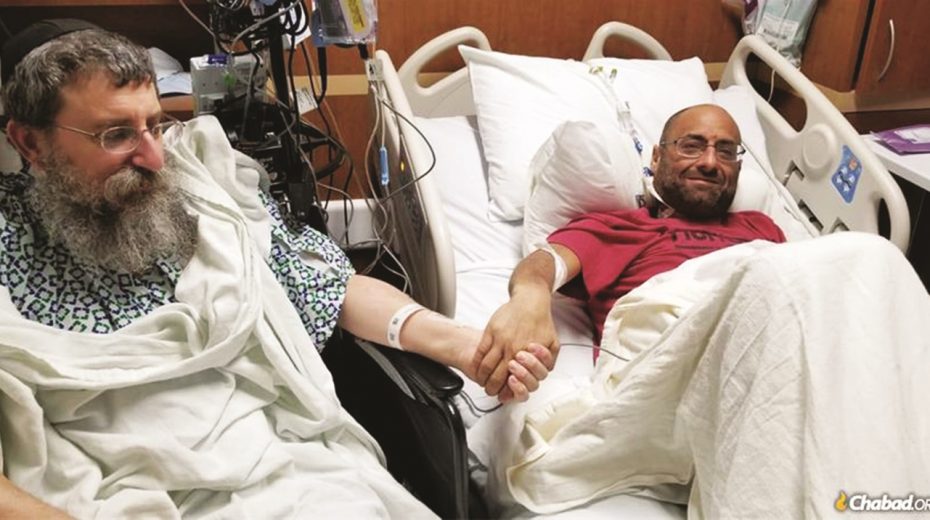 Rabbiner und Patient im Krankenhaus