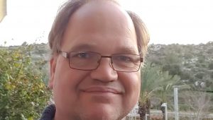 Dov Eilon