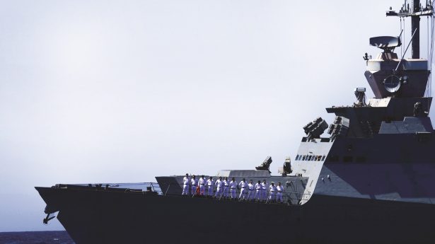 Kriegsschiff