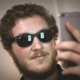 Mann mit Handy