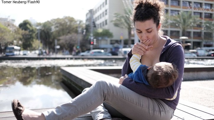 Breastfeeding – It’s the ‘Right’ Thing To Do