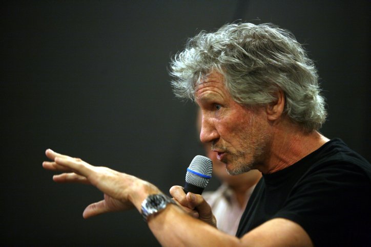 Arab Beauty Queen Slams Roger Waters for Boycotting Israel Pink Floyd frontman Roger Waters has been a thorn in Israel's side for years.