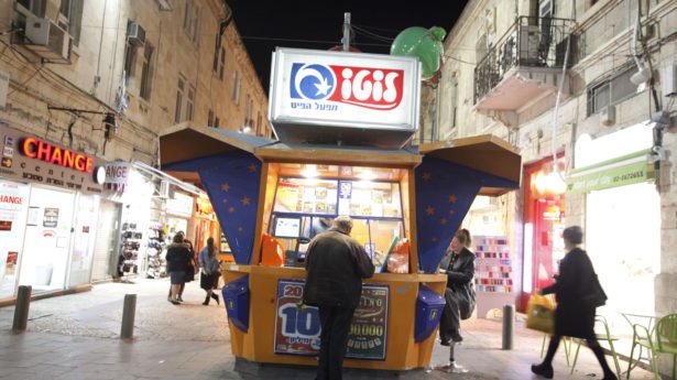 An Israeli man plays the lotto