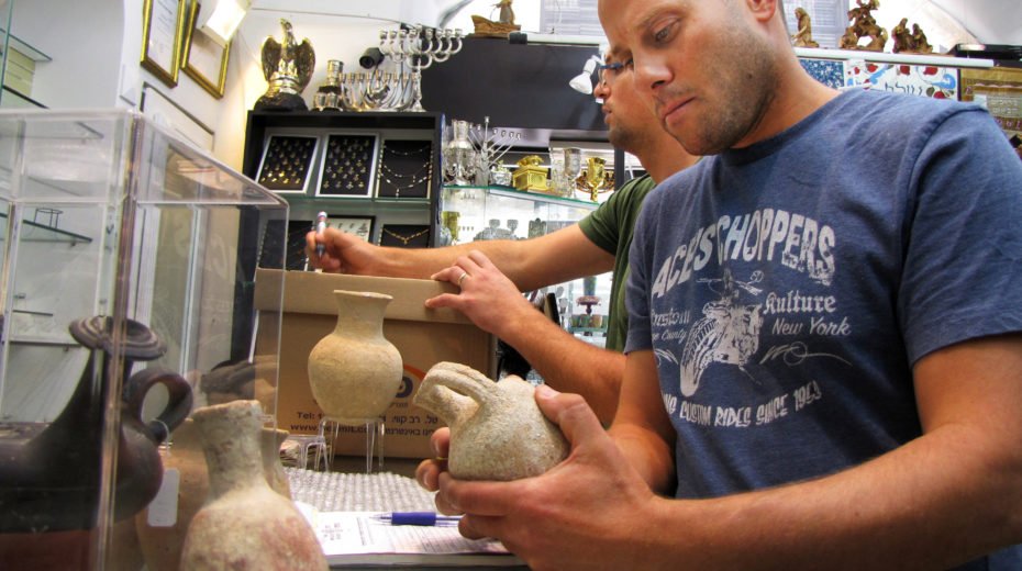 Raid Uncovers Stolen Artifacts