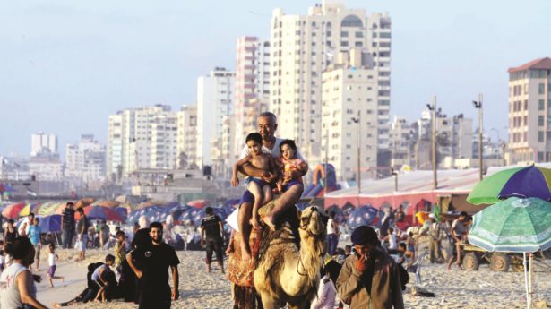 DUNE BUGGY, Gaza style