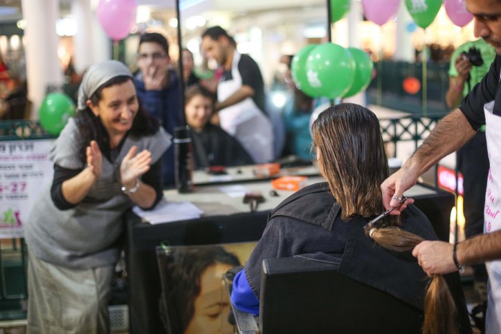 Israeli Cancer Patient Featured in Top Fashion Magazine