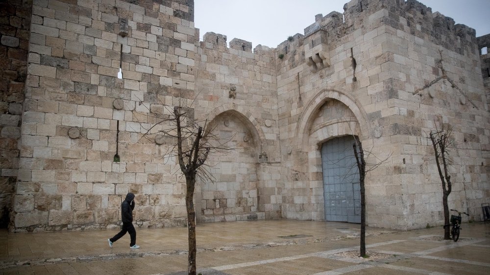 Alternate Reality? UN Hails Israeli-Palestinian Cooperation - Photo: Yonatan Sindel/Flash90 Coronavirus has shut down Jerusalem.