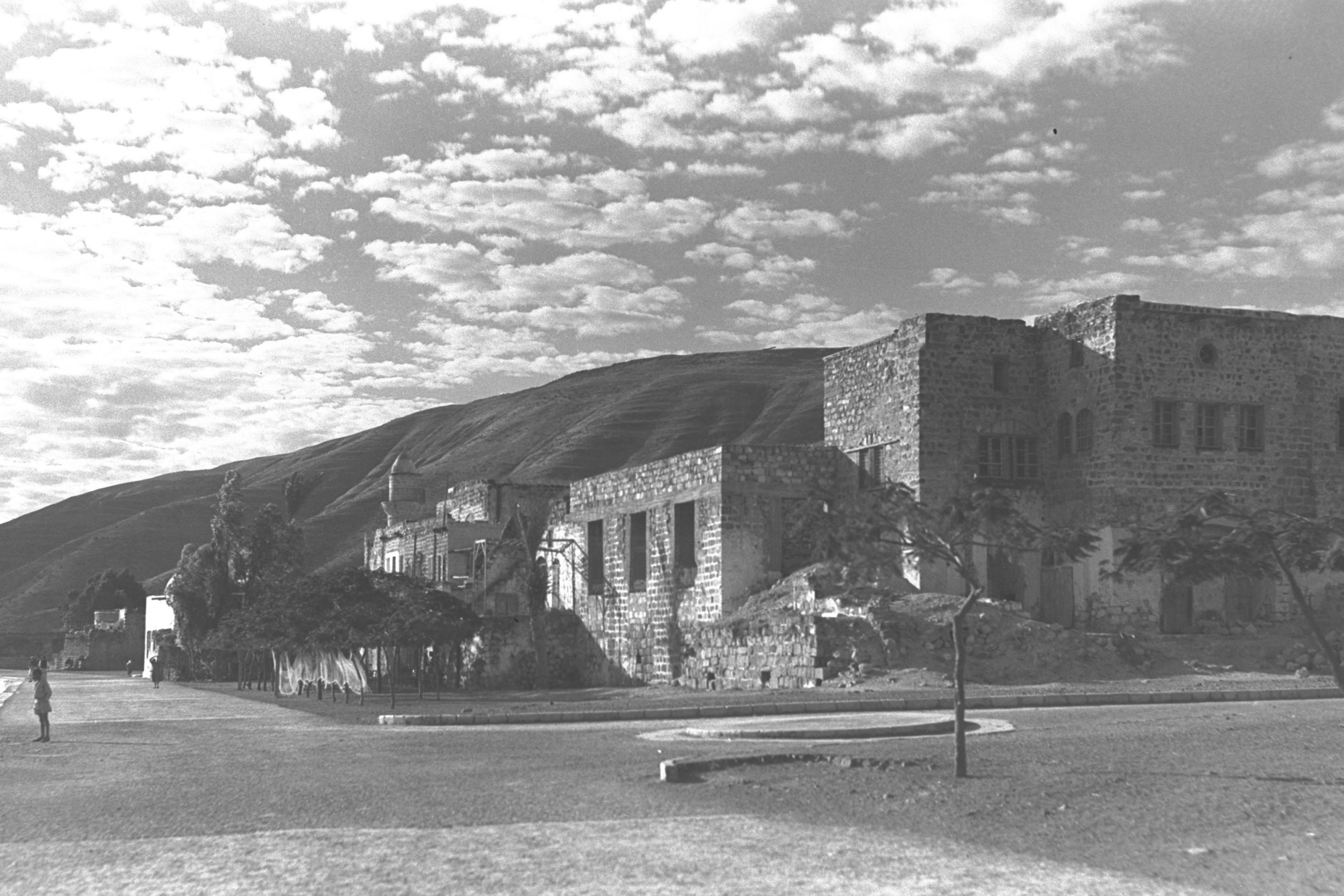 THE_HOT_SPRINGS_THERMAL_BATH_NEAR_TIBERIAS. .D26-009 GPO