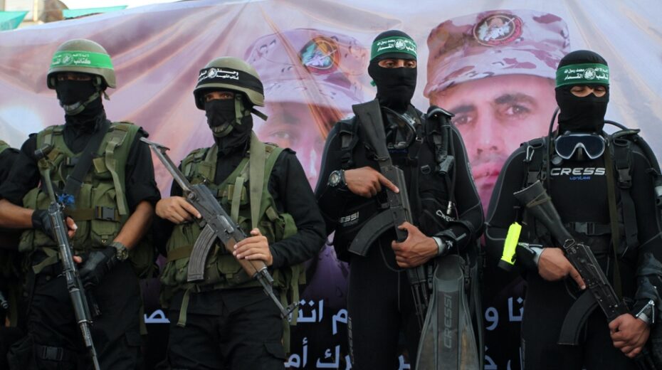 Hamas Commander Flees to Israel