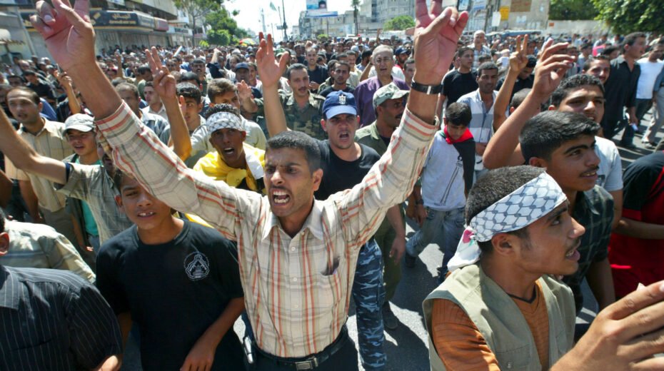 Palestinian Influencers React to Peace Between Israel and Arab Nations