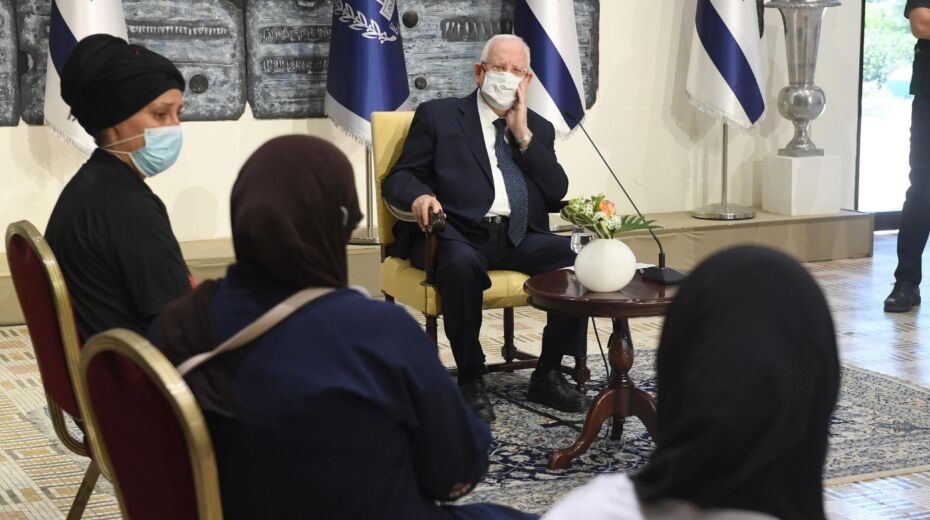 Arab-Israeli Mothers Protest Violence of Arabs Against Arabs Präsident Rivlin mit Müttern