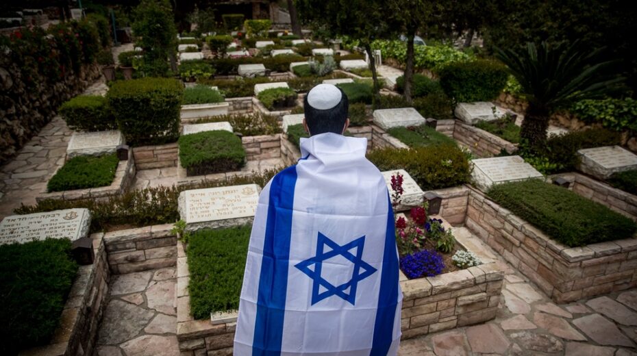 Resting Side-by-Side: Change of Policy for Non-Jewish Soldiers
