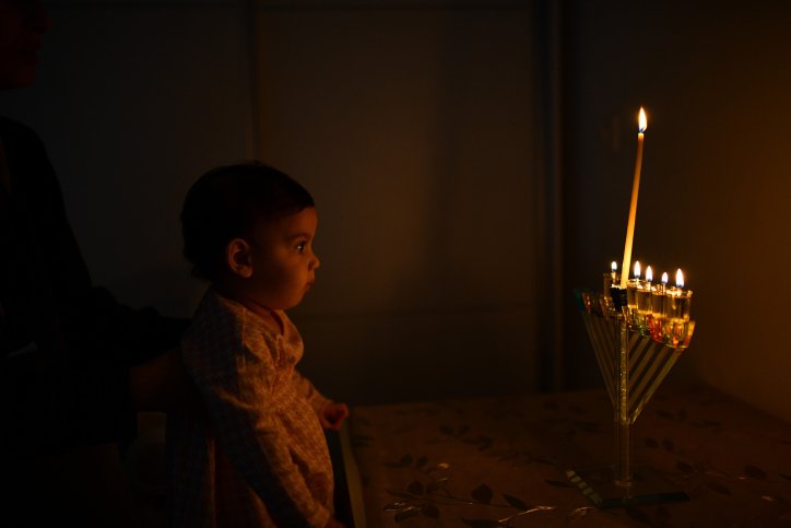 Is Christmas a Jewish Holiday? - Photo: Mendy Hechtman/Flash90