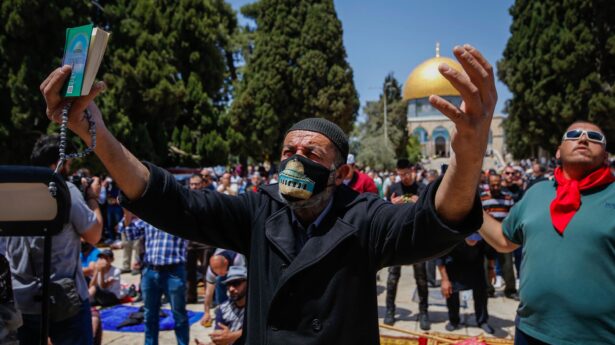 Ramadan prayers atop the Temple Mount