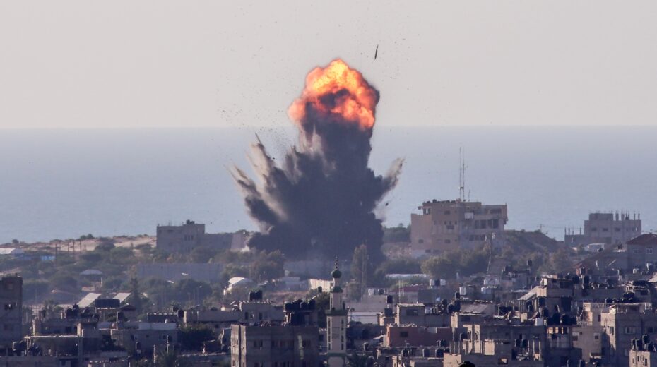 Israeli Army Lures Hamas Into Death Trap Israel lures Hamas into a death trap
