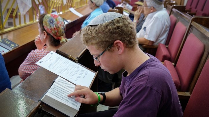 The Israel College of the Bible and Evangelicals