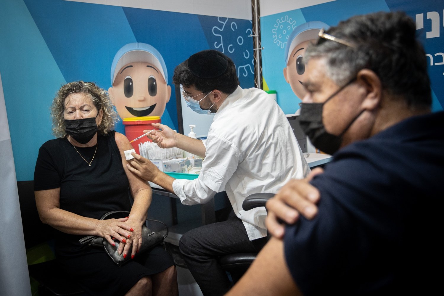 Israel Offers COVID Booster Shots to Citizens Over Age 50
