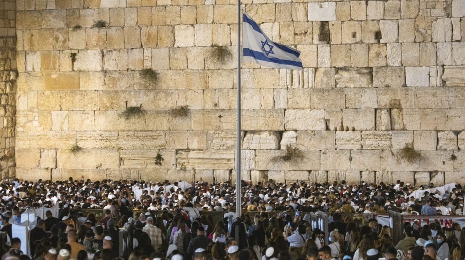 Forgive us, O Lord! Israel in the midst of repentance Days of Repentance at the Western Wall