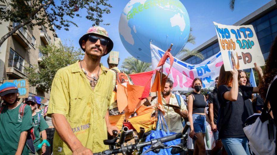 Israelis rally for action against climate change. But for most of the population, it just isn't a priority.