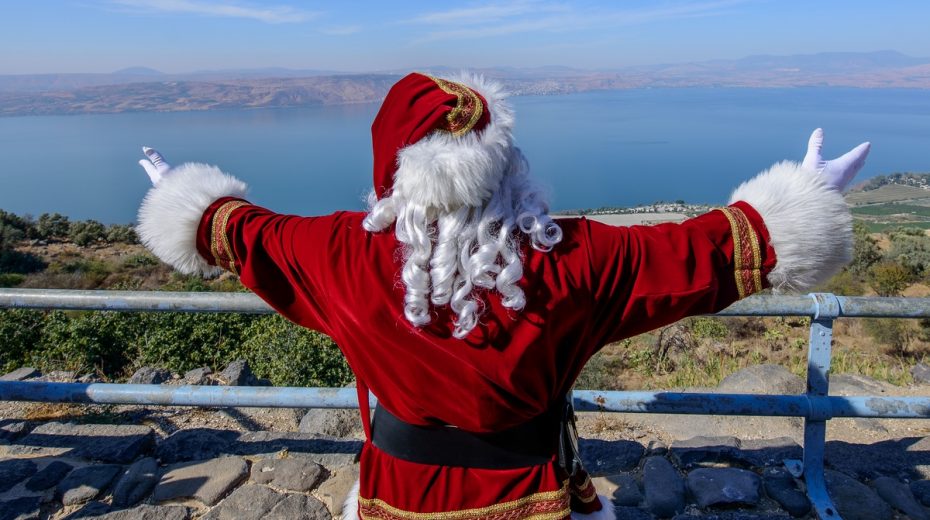 Santa Films Christmas Greetings on the Golan Heights Santa brings Christmas joy to the Golan Heights.