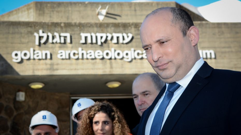 Prime Minister Naftali Bennett announces new infrastructure projects aimed at rapidly increasing the Israeli population on the Golan Heights.