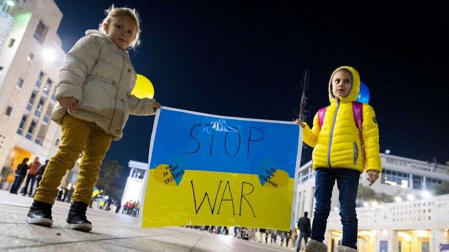 Children in Jerusalem demonstrating against the Russian invasion of Ukraine, Feb. 28, 2022.