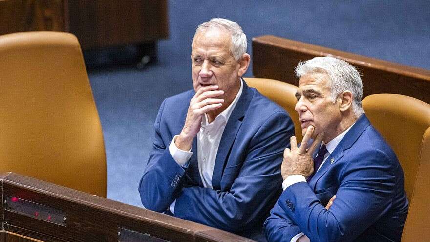 Minister of Defense Benny Gantz and Prime Minister Yair Lapid in the Knesset.