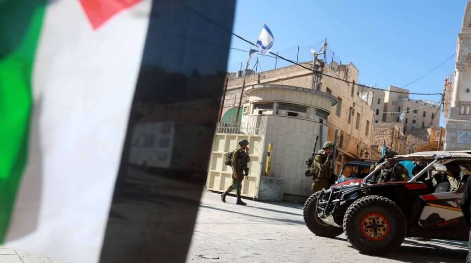 Es ist nicht ungewöhnlich, dass linke israelische und palästinensische Aktivisten für ihre israelfeindlichen Medienkampagnen Konfrontationen mit IDF-Soldaten provozieren