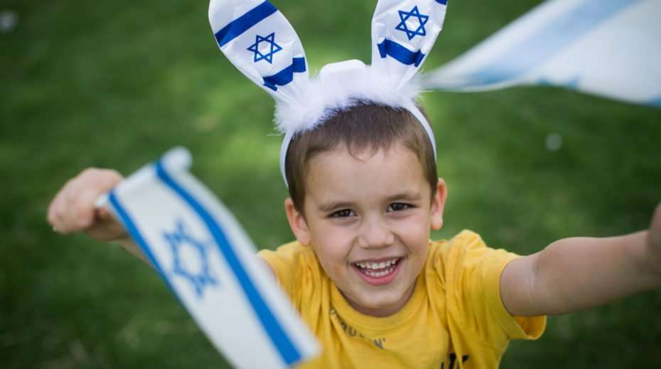 er Israel und den Zionismus ablehnt, lehnt das jüdische Volk ab. Antizionismus ist Antisemitismus.