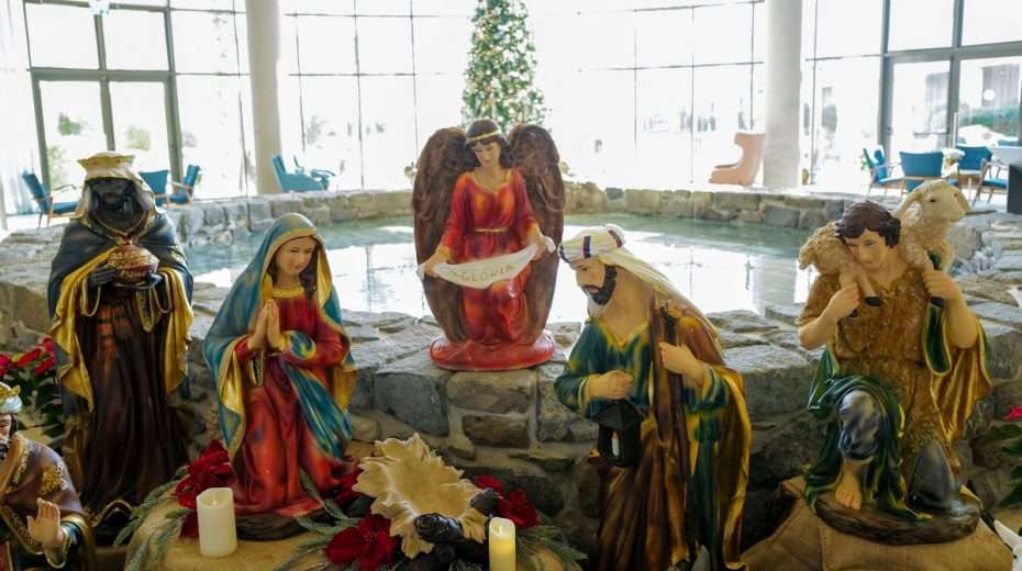 In einem christlich geführten Hotel in Magdala (Migdal) am Ufer des Sees Genezareth steht jedes Jahr in der Vorweihnachtszeit eine Weihnachtskrippe