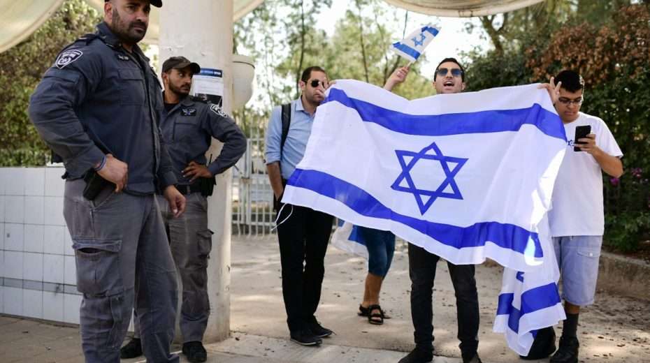 Eine Gruppe junger Christen besucht Israel mit der christlich-zionistischen Organisation
