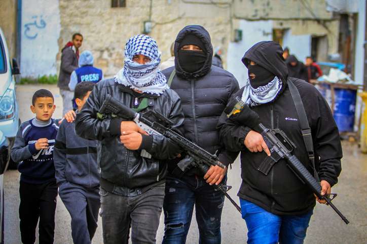 Israel wird aufgefordert seine Feinde zu finanzieren.