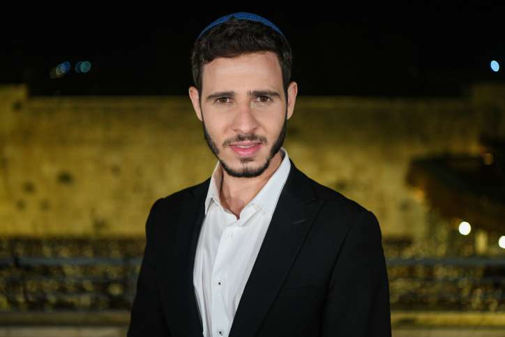 Der Reporter von Channel 12 News, Yair Sherki, outet sich als homosexueller Jude