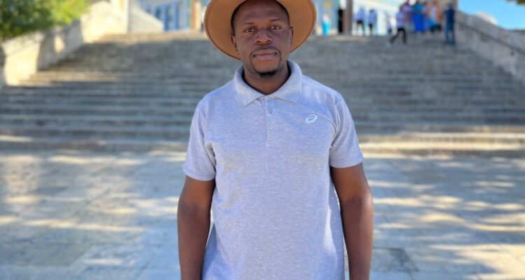 Apartheid Lies Exposed Klaas Mokgomole realized the charges of "apartheid" were a lie after visiting Israel.