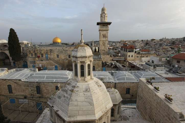 Blick auf die Jerusalemer Altstadt vom Dach der Geißelungskapelle in der Jerusalemer Altstadt aus. Arabische Christen