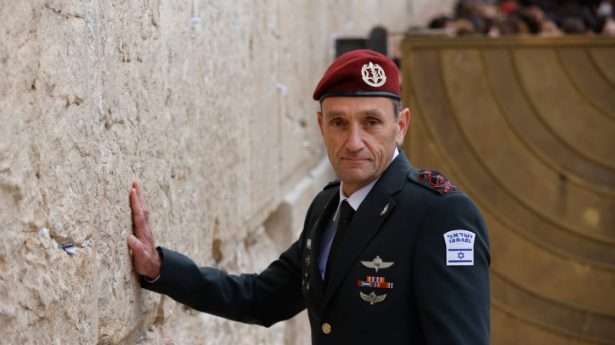 IDF-Stabschef Herzi Halevy besucht die Klagemauer in Jerusalem