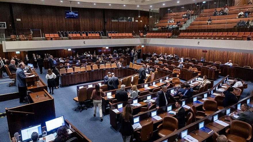 Die Knesset debattiert über die Justizreform.