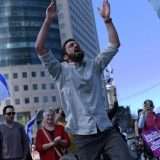Israelis protestieren in Tel Aviv gegen die geplanten Justizreformen der Regierung