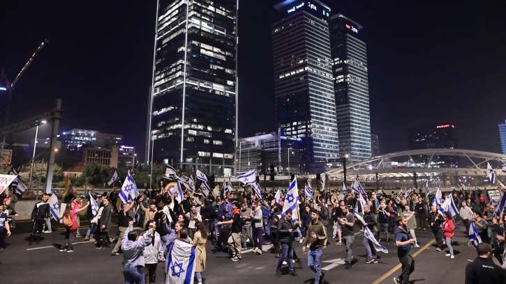 Tachles With Aviel – Even Among My Comrades We Can’t Agree The ongoing anti-government protests are beginning to divide even the most tight-knit groups of Israelis.