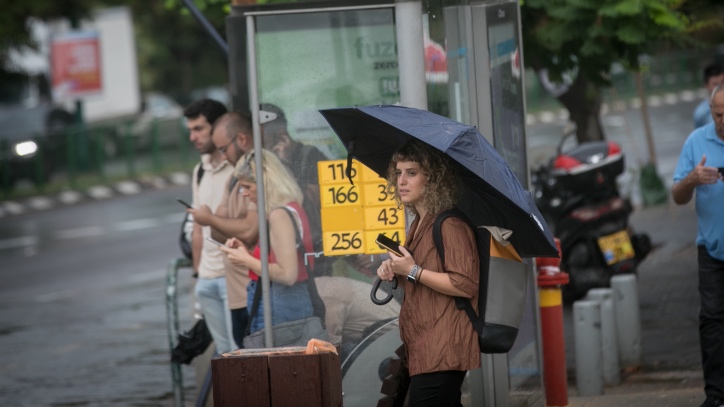 Rain before the holidays?! Israel surprised by September showers Unexpected late summer rain in Tel Aviv on September 13, 2023. Photo by Miriam Alster/FLASH90