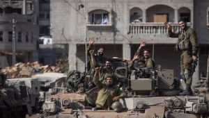 Israeli soldiers in the Jabalya refugee camp, in the northern Gaza Strip, December 12, 2023. Photo: Chaim Goldberg/Flash90