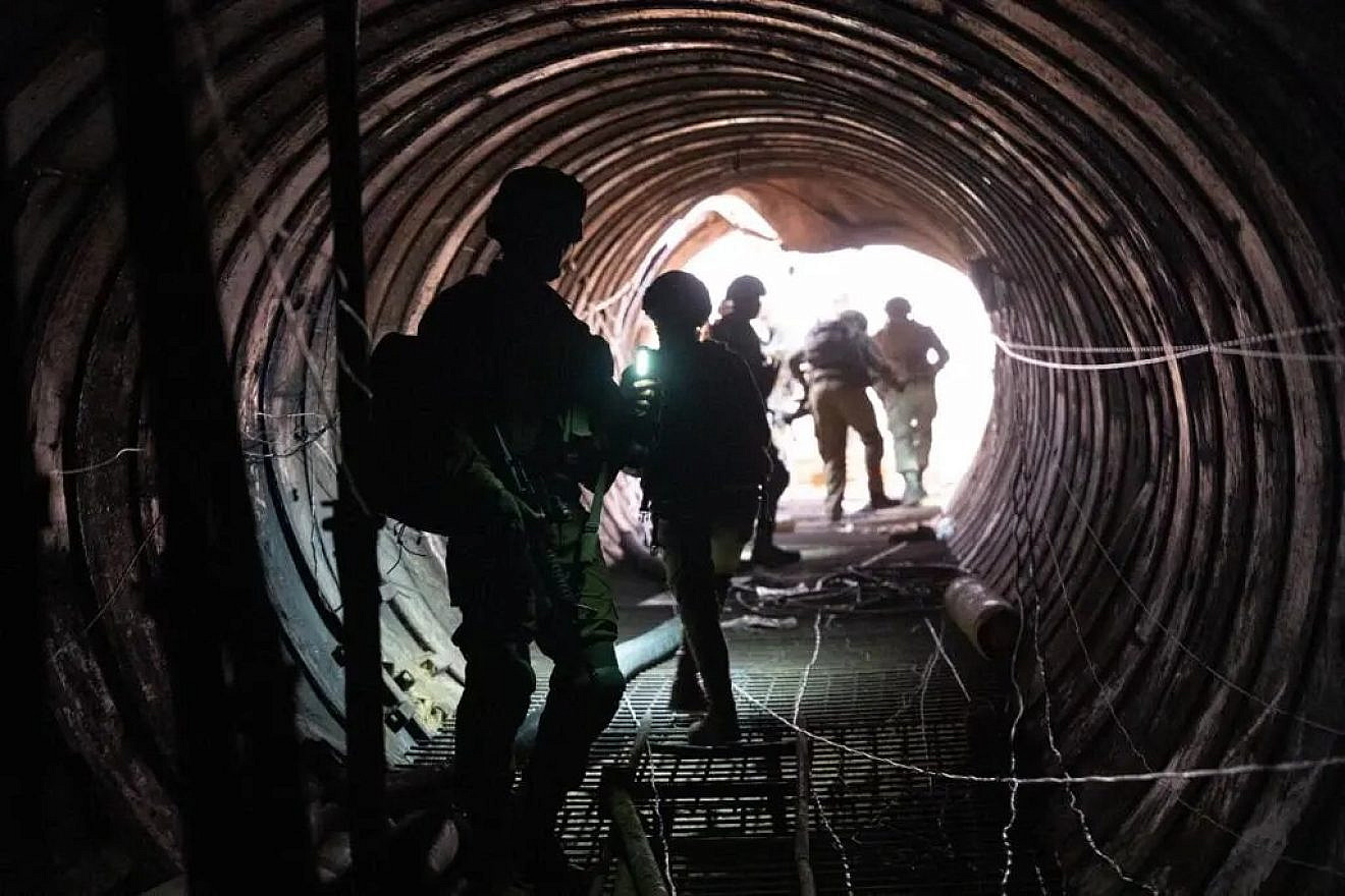Soldiers in the big tunnel, December 2023. Credit IDF.