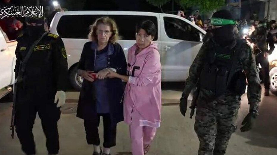 Ofelia Roitman being released in Gaza, Nov. 28, 2023. Source: Ashager Araro/X.