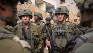 IDF Chief of Staff Herzi Halevi with his troops in Gaza. Photo: IDF Spokesperson