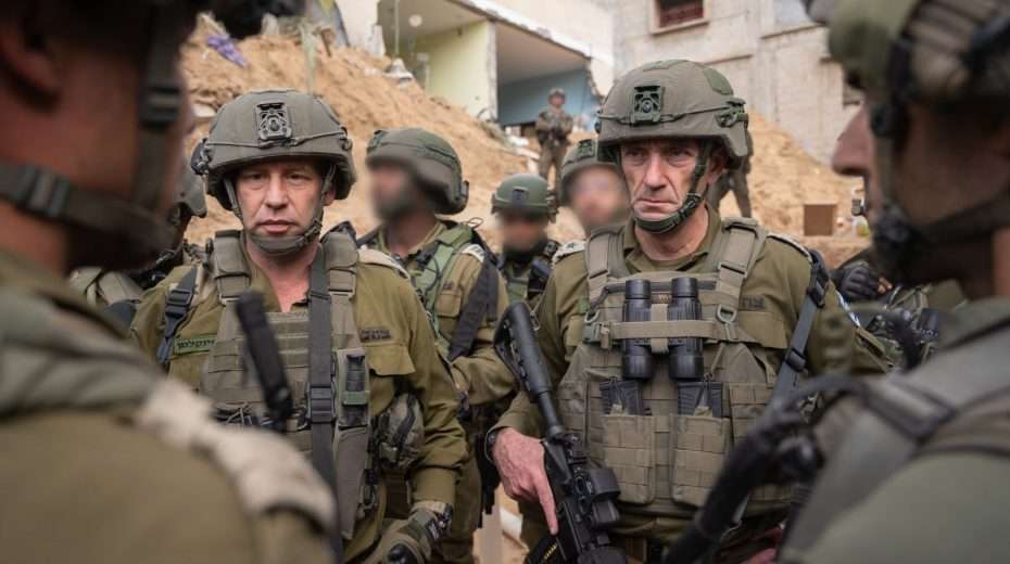 IDF Chief of Staff Herzi Halevi with his troops in Gaza. Photo: IDF Spokesperson