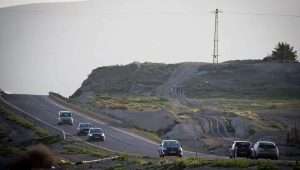 Cars on Route 90 in the Jordan Valley, February 13, 2019. Photo by Yonatan Sindel/Flash90.