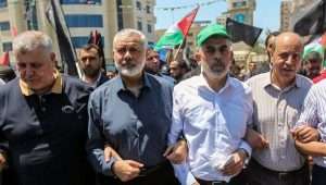 Hamas leaders Ismail Haniya and Yahya Sinwar before October 7th. Today one is hiding deep underground, the other is enjoying the good life in Qatar. Photo: Hassan Jedi/Flash90