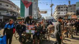 Palestinians from around the Gaza Strip shopping at a market in Rafah, in the southern Gaza Strip, January 20, 2024. Photo by Abed Rahim Khatib/Flash90