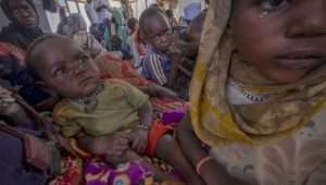 Sudanese refugees in a makeshift tent in the Adre transition camp on the border with Sudan in Adre, Chad, April 5, 2024 (published on April 7, 2024). Since the war in Sudan began, more than 650,000 people have sought refuge in Chad. As the UN warns that Sudan is on the brink of its worst hunger crisis in decades, cases of malnutrition among refugee children are being identified in Chad. Photo: EPA-EFE/Ricardo Garcia Vilanova