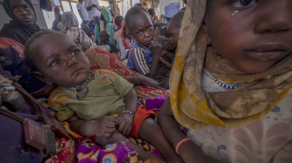 Sudanese refugees in a makeshift tent in the Adre transition camp on the border with Sudan in Adre, Chad, April 5, 2024 (published on April 7, 2024). Since the war in Sudan began, more than 650,000 people have sought refuge in Chad. As the UN warns that Sudan is on the brink of its worst hunger crisis in decades, cases of malnutrition among refugee children are being identified in Chad. Photo: EPA-EFE/Ricardo Garcia Vilanova